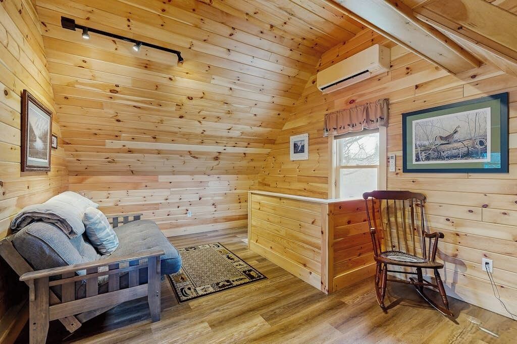 Photo of Livingroom in Greenville Junction
