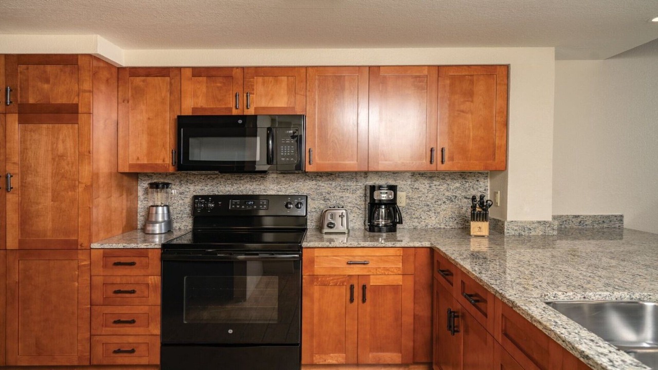Photo of Kitchen in Kahaluu-Keauhou