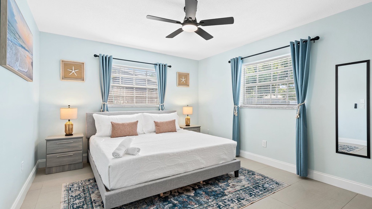 Photo of Bedroom in Dania Beach
