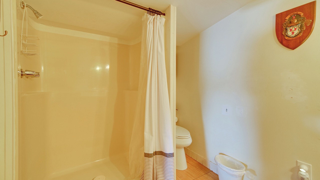 Photo of Bathroom in Mercer