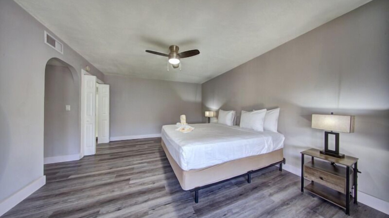 Photo of Bedroom in Harbordale