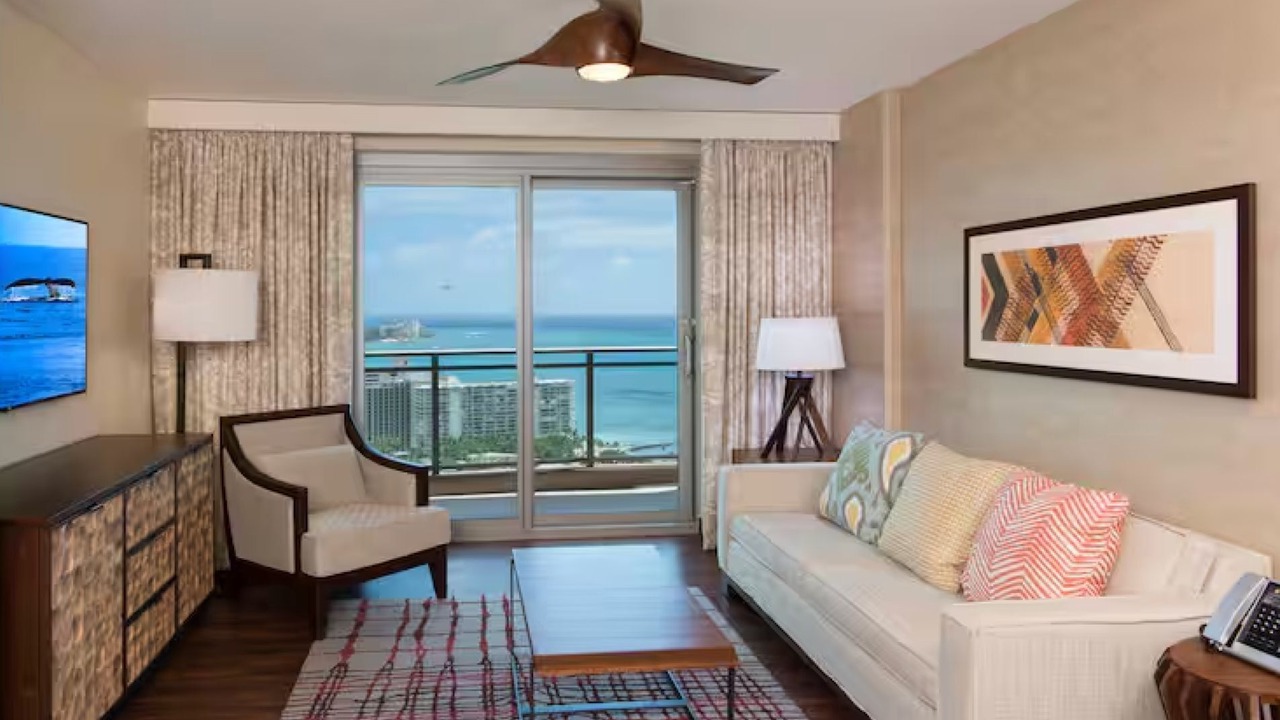 Photo of Livingroom in Waikiki