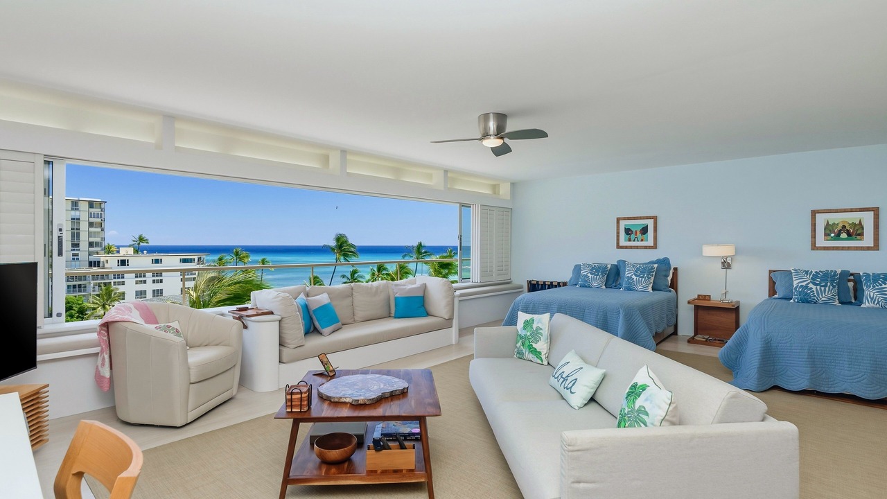 Photo of Livingroom in Diamond Head - Kapahulu - St. Louis