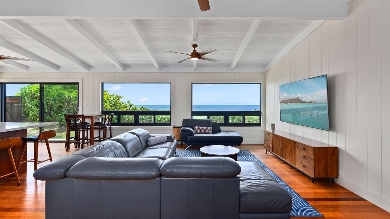 Photo of Livingroom in Mokuleia
