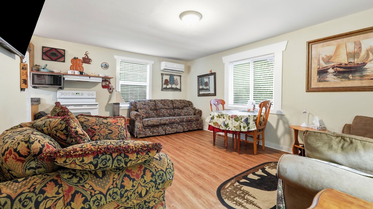 Photo of Livingroom in Qualla