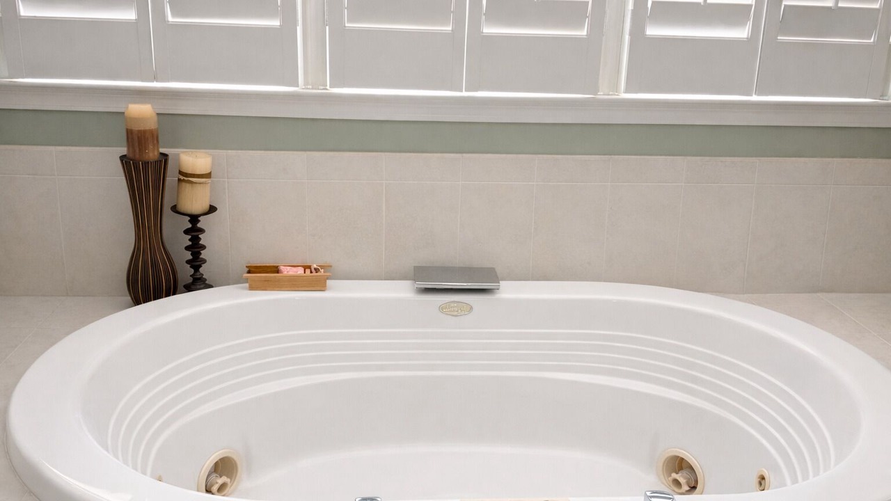 Photo of Bathroom in Mableton