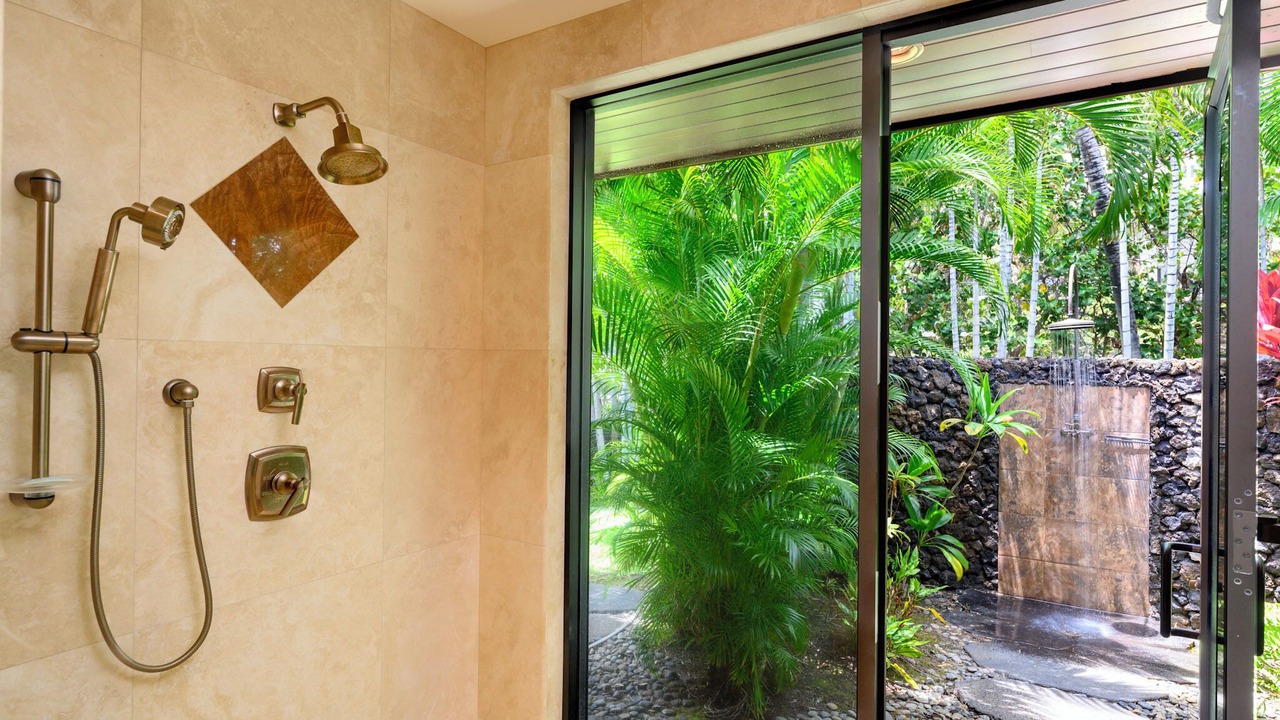 Photo of Bathroom in Kamuela