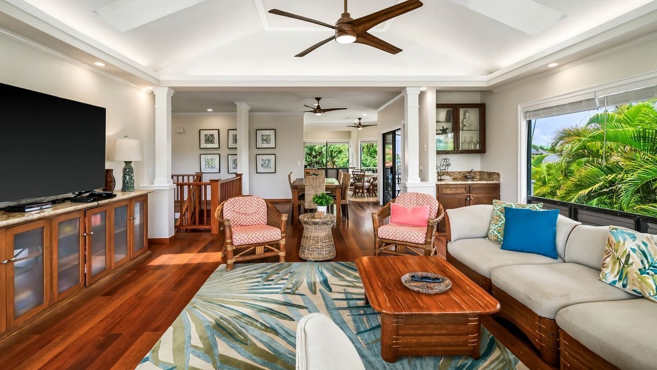 Photo of Livingroom in Bayview