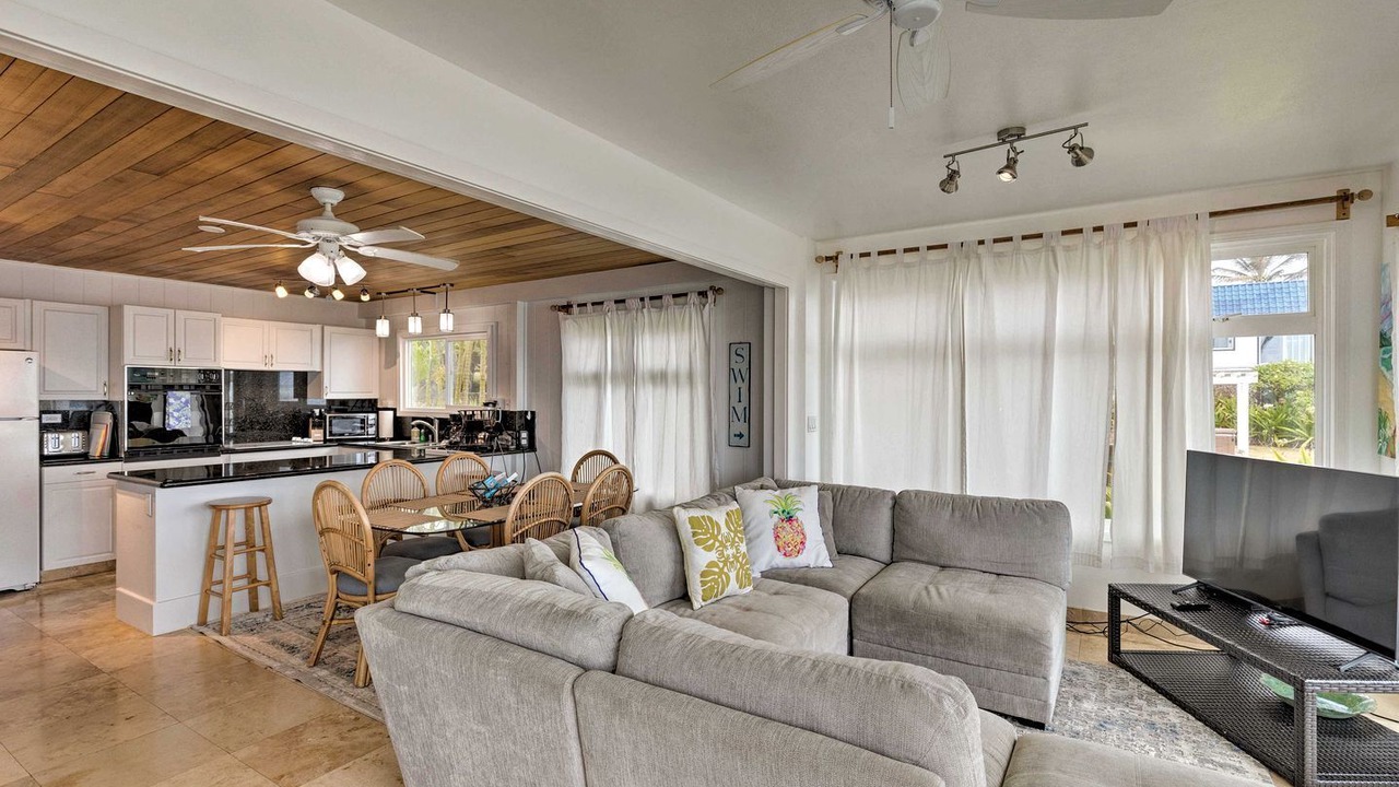 Photo of Livingroom in Anahola