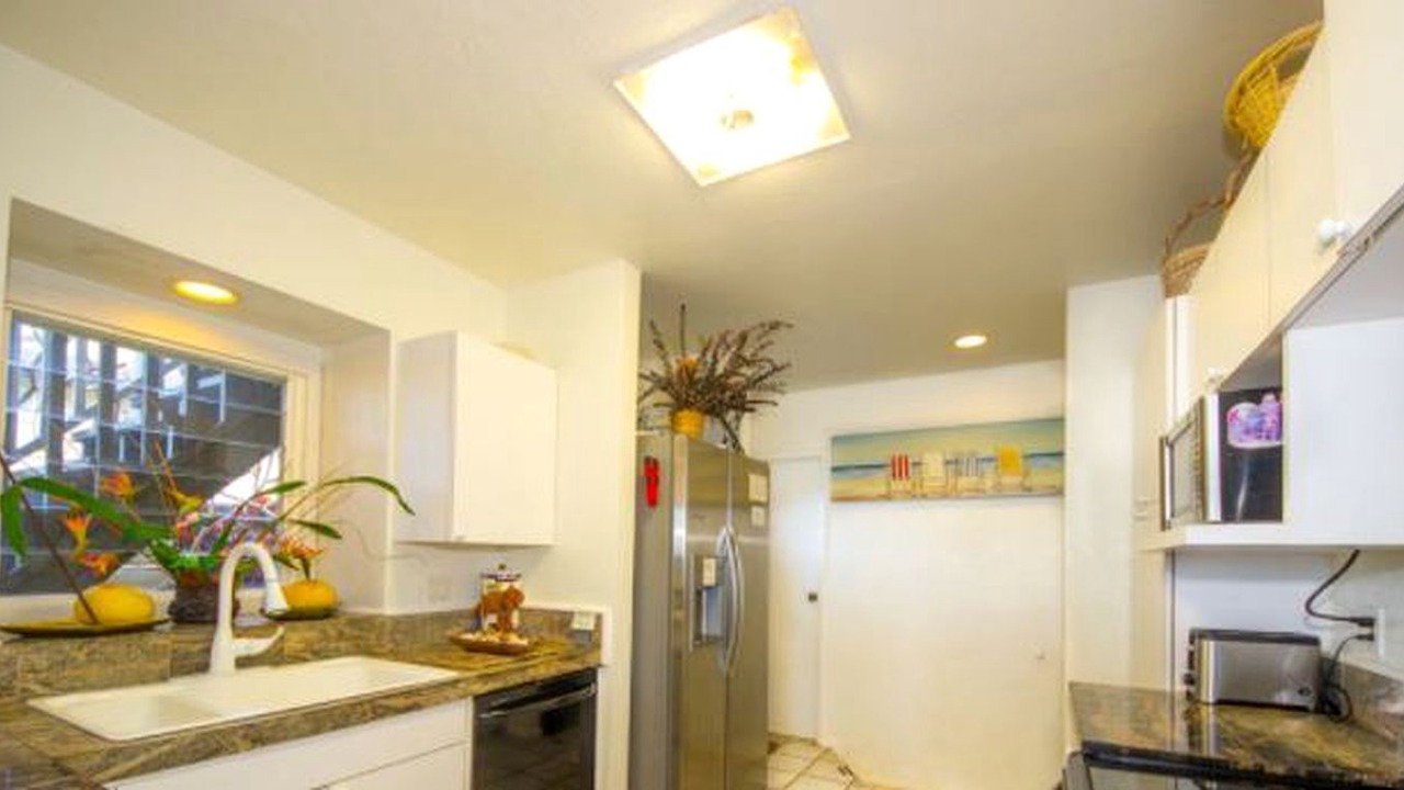 Photo of Kitchen in Anahola