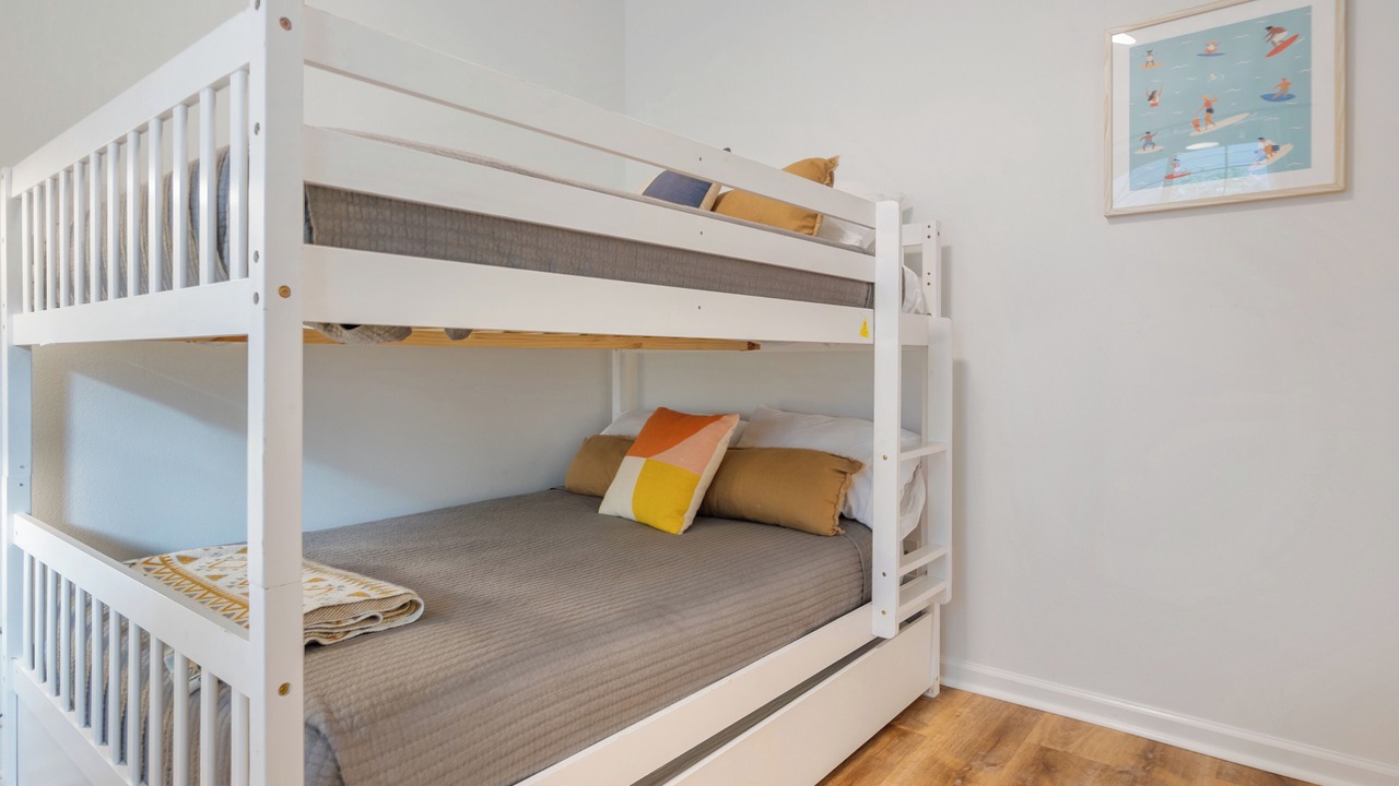 Photo of Bedroom in Makaha Valley