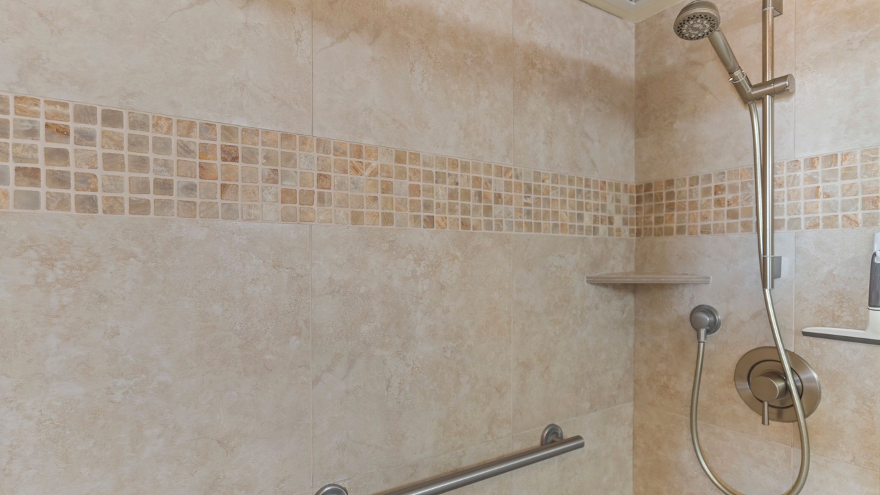 Photo of Bathroom in Kihei