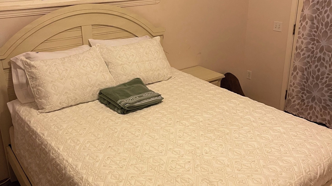 Photo of Bedroom in Waialua