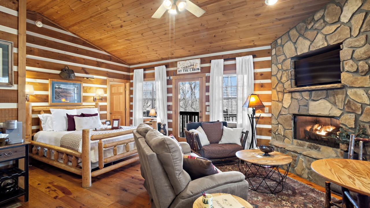 Photo of Livingroom in Cleveland