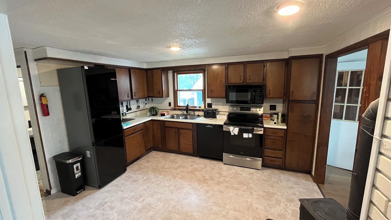 Photo of Kitchen in Winter Harbor