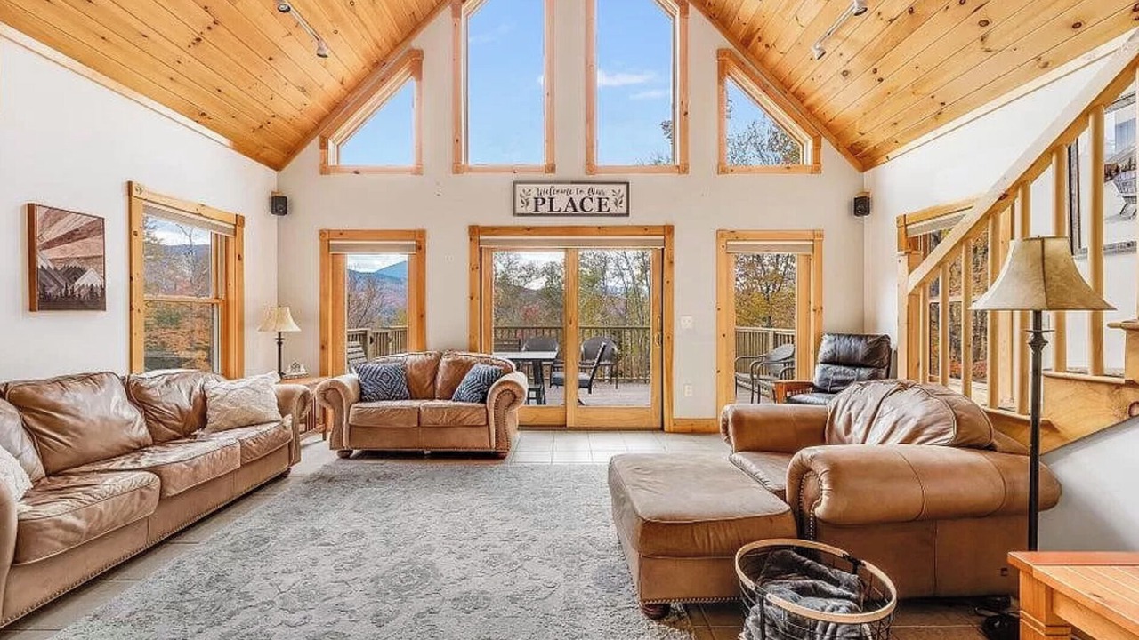 Photo of Livingroom in Carrabassett Valley