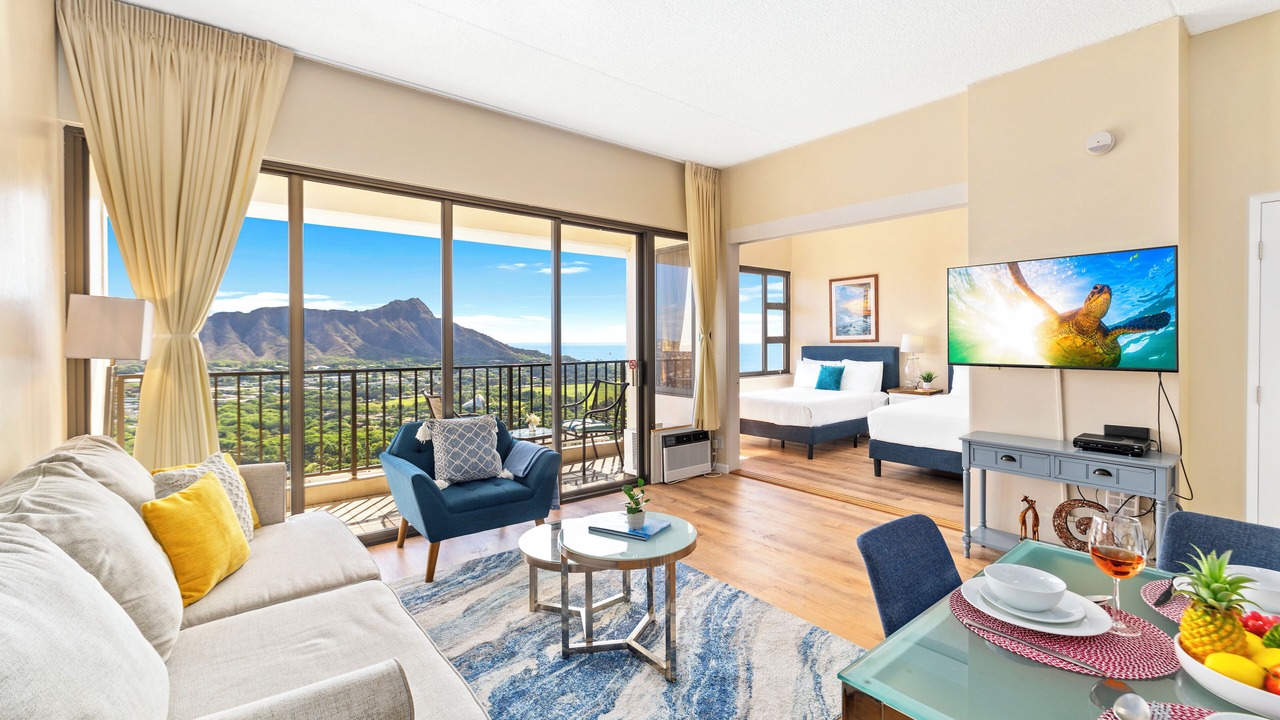 Photo of Livingroom in Waikiki