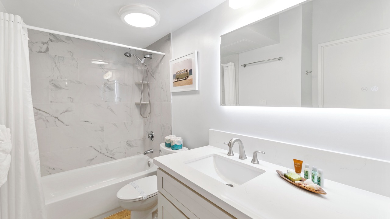 Photo of Bathroom in Waikiki