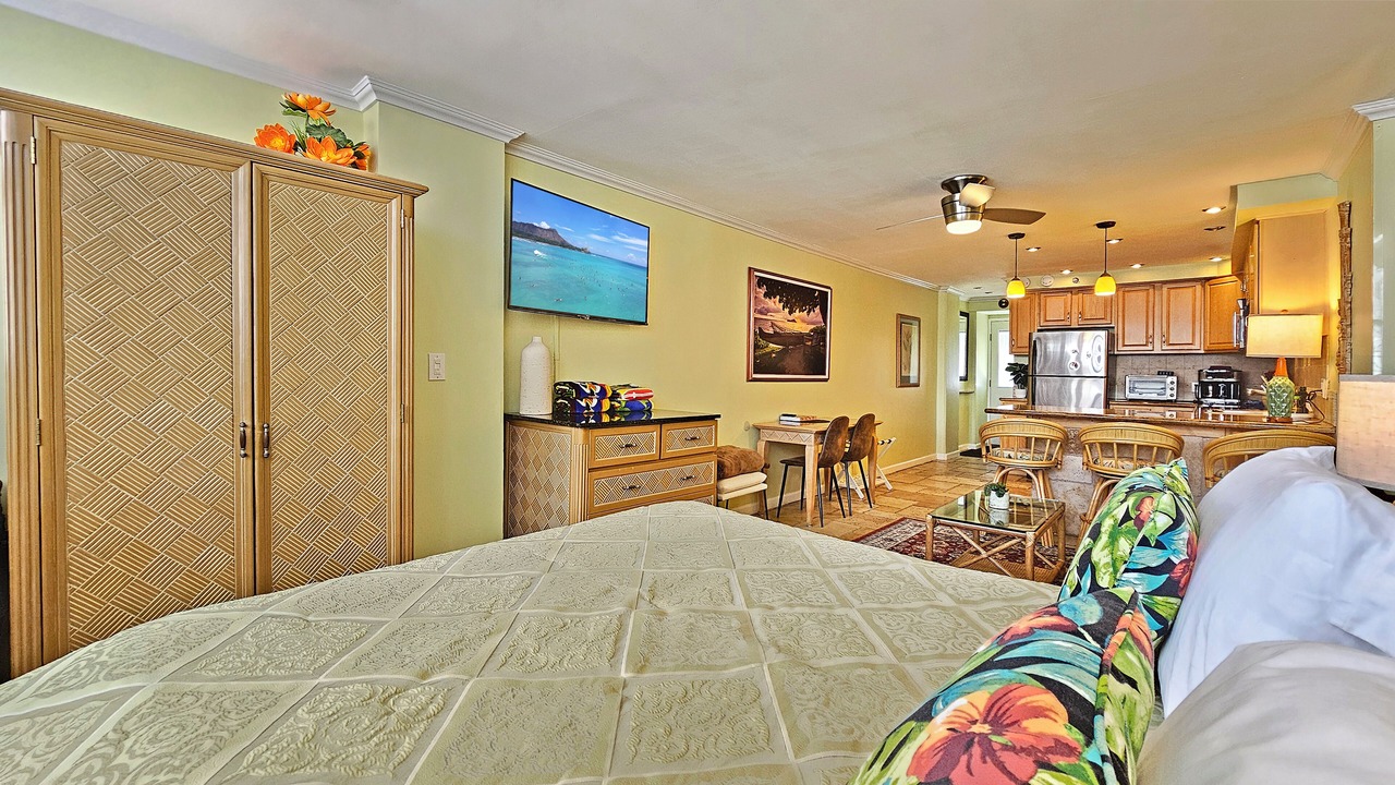 Photo of Bedroom in Waikiki