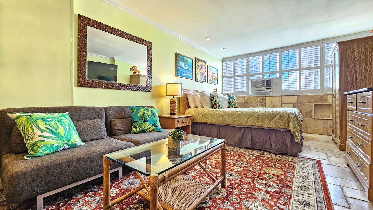 Photo of Bedroom in Waikiki