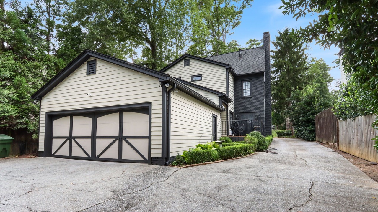 Photo of Outdoor in South Tuxedo Park