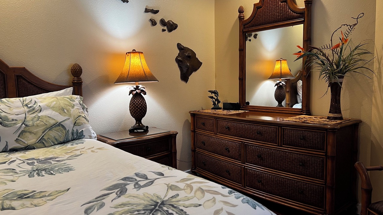 Photo of Bedroom in Kahaluu Bay