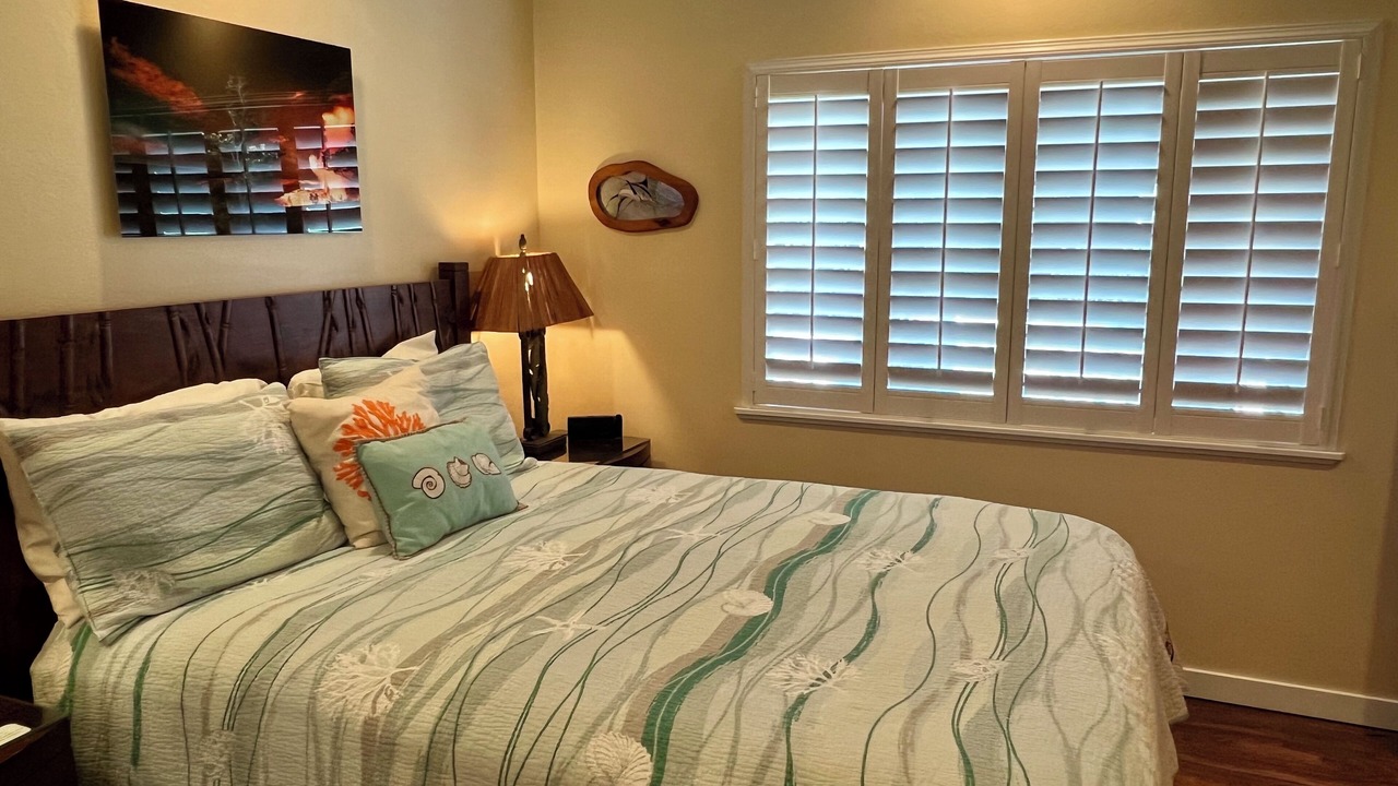 Photo of Bedroom in Kahaluu Bay