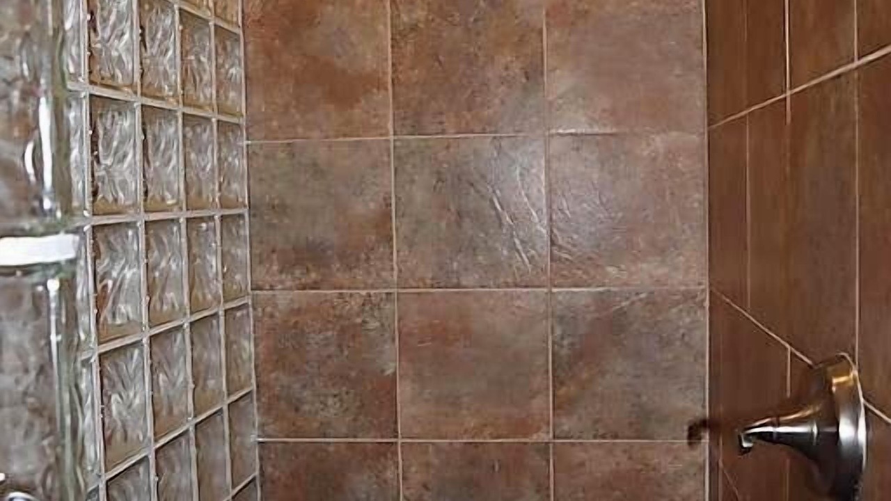 Photo of Bathroom in Kahaluu Bay