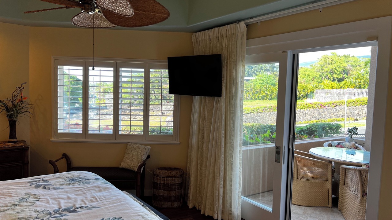 Photo of Bedroom in Kahaluu Bay