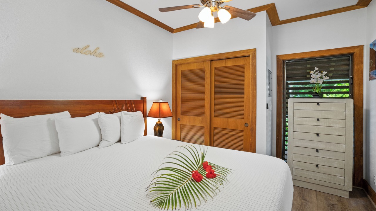Photo of Bedroom in Poipu