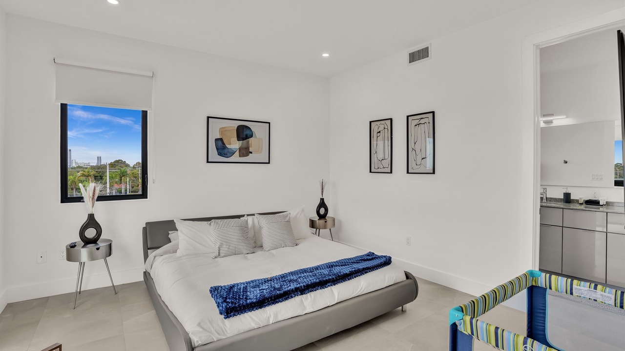 Photo of Bedroom in Harbordale