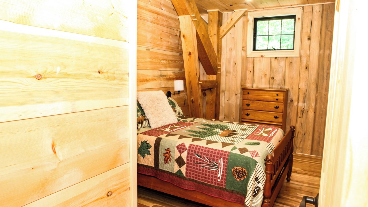 Photo of Bedroom in Nobleboro