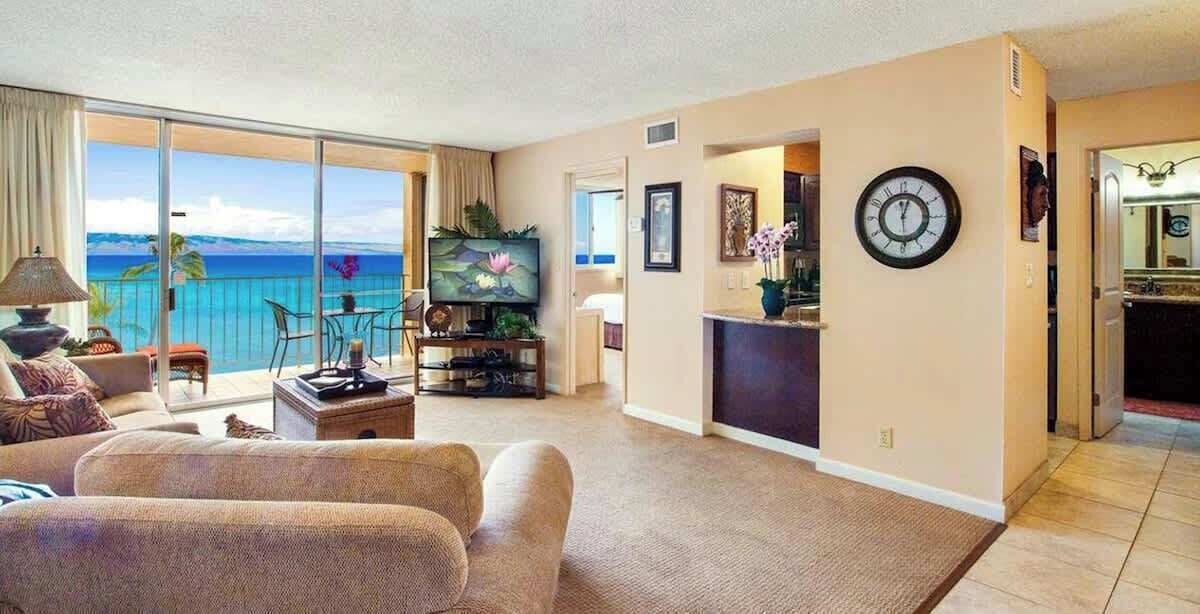 Photo of Livingroom in Kahana