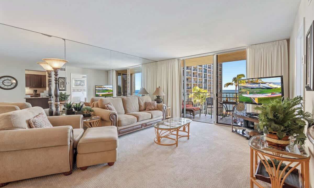 Photo of Livingroom in Kahana
