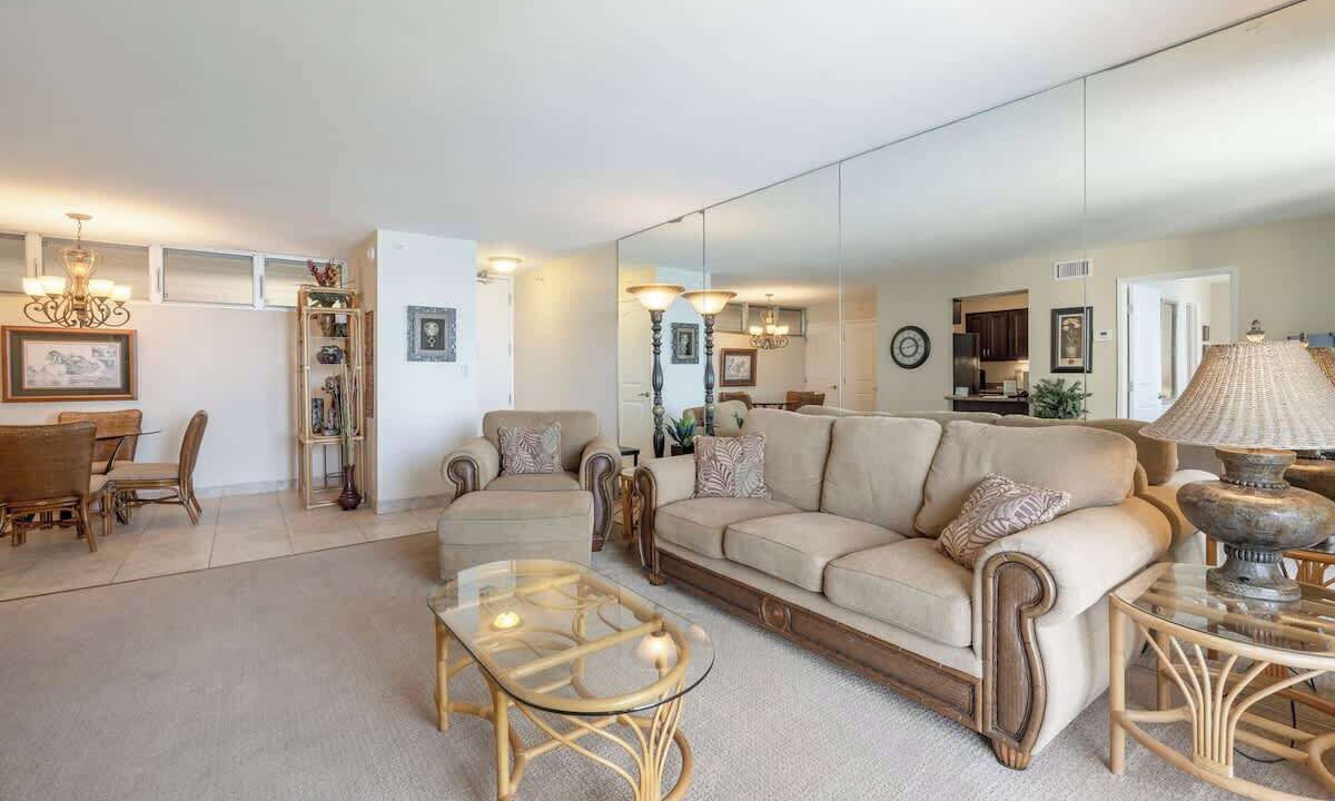 Photo of Livingroom in Kahana