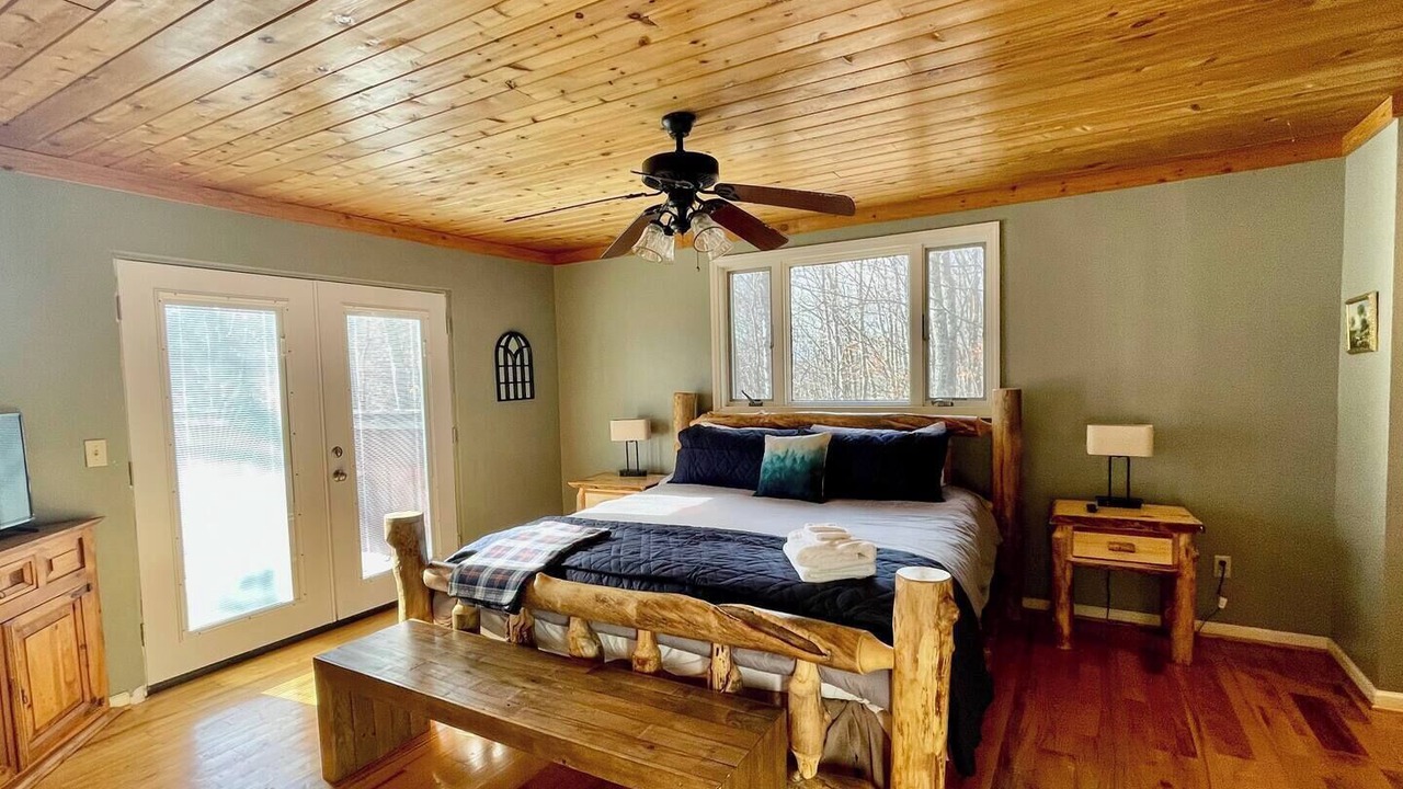 Photo of Bedroom in Charter Hills