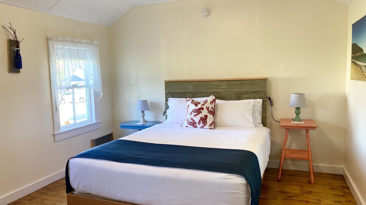 Photo of Bedroom in Salsbury Cove