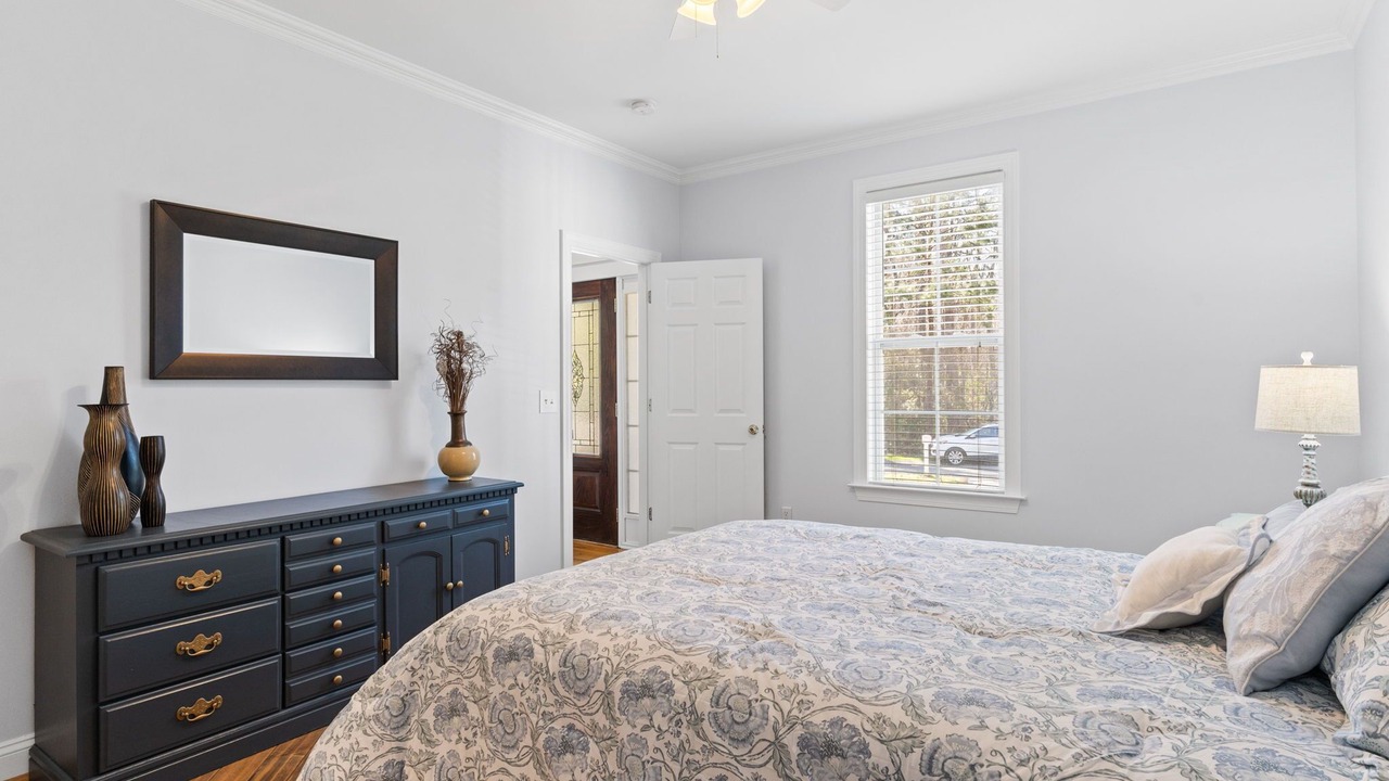 Photo of Bedroom in Supply