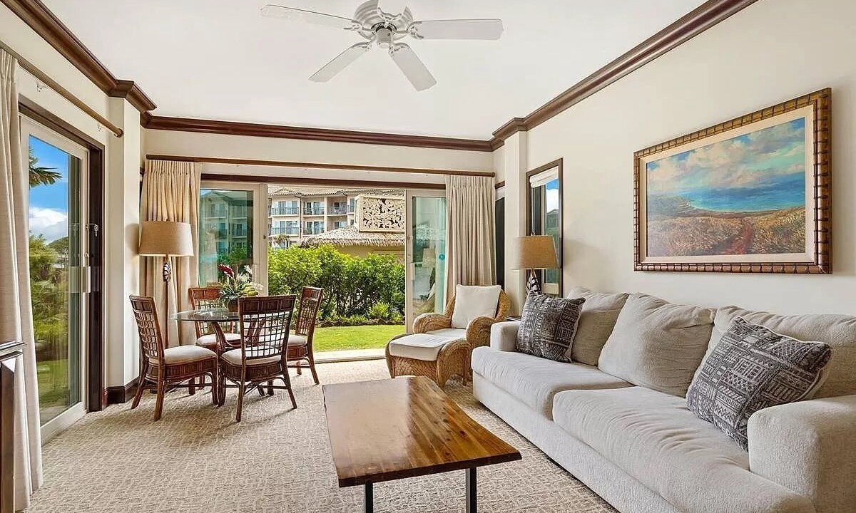 Photo of Livingroom in Wailua