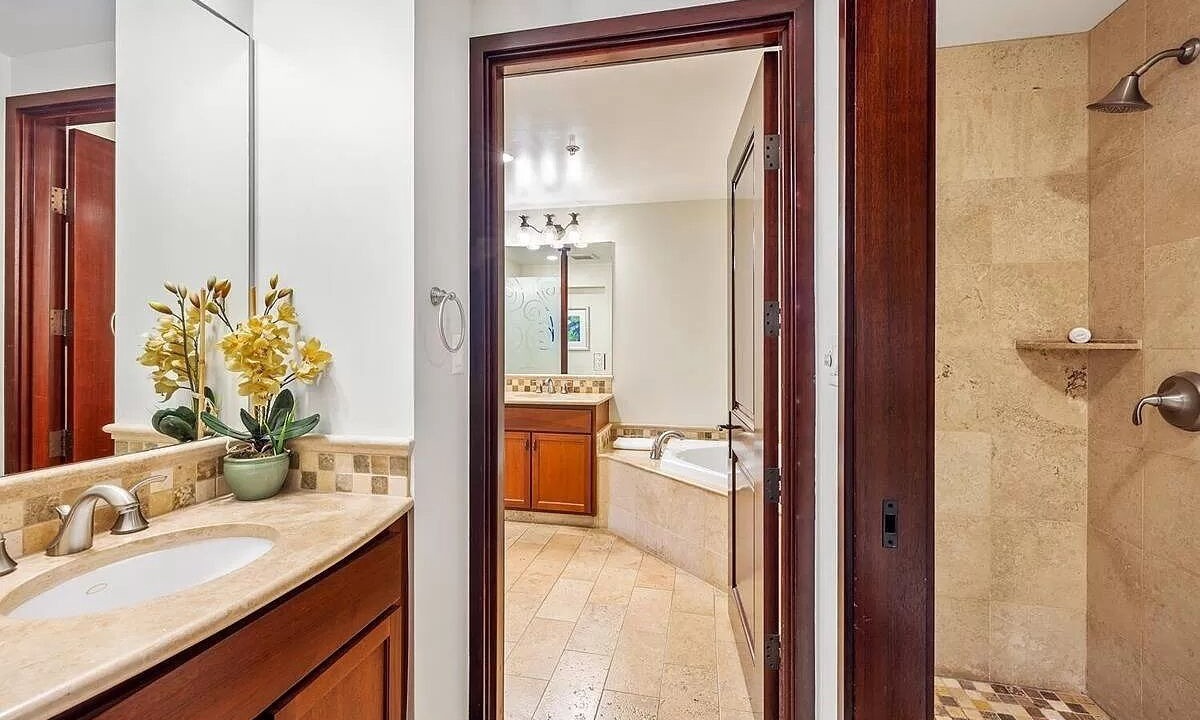 Photo of Bathroom in Wailua