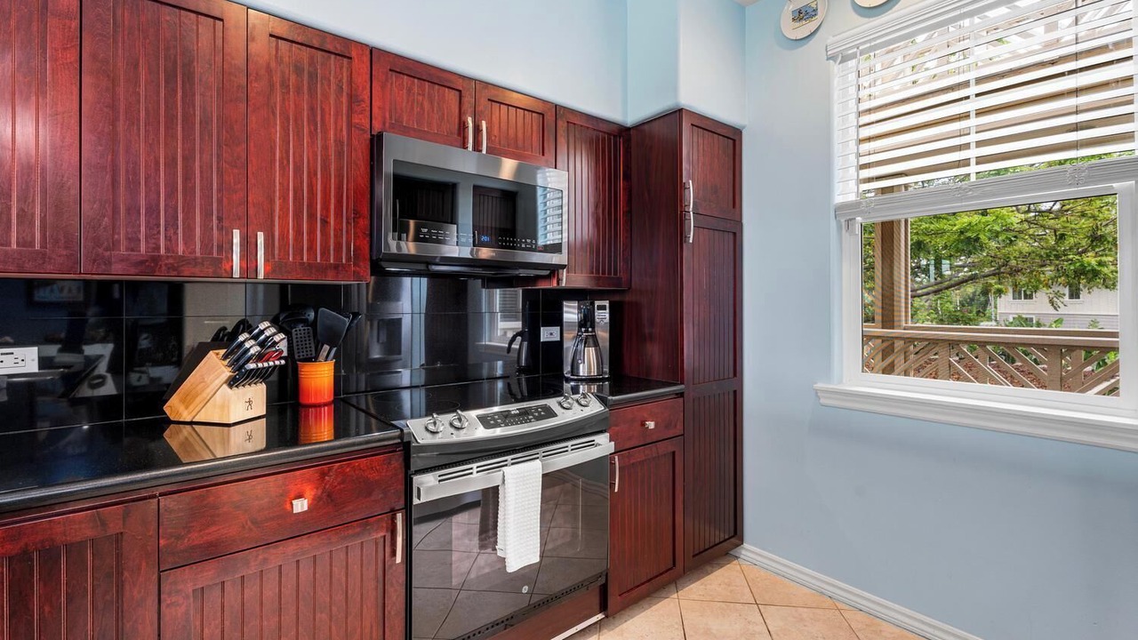 Photo of Kitchen in Waikoloa