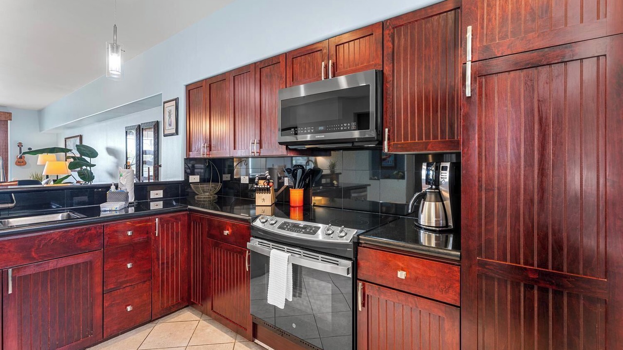 Photo of Kitchen in Waikoloa