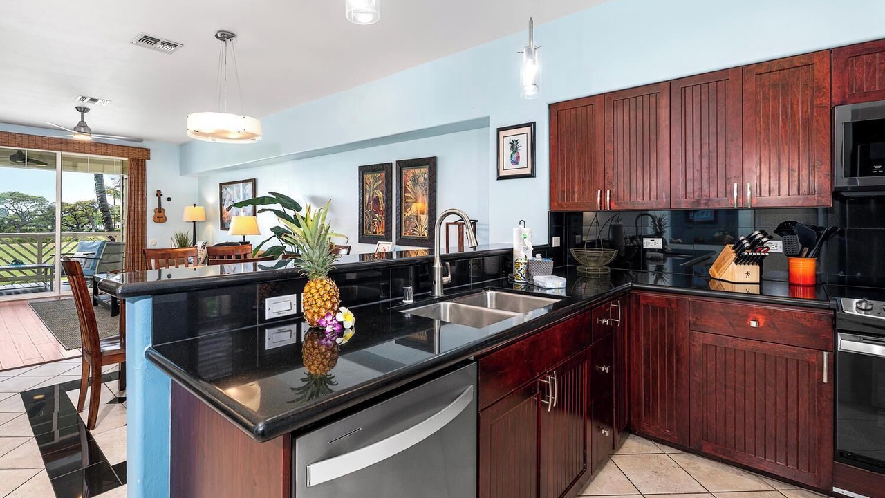 Photo of Kitchen in Waikoloa