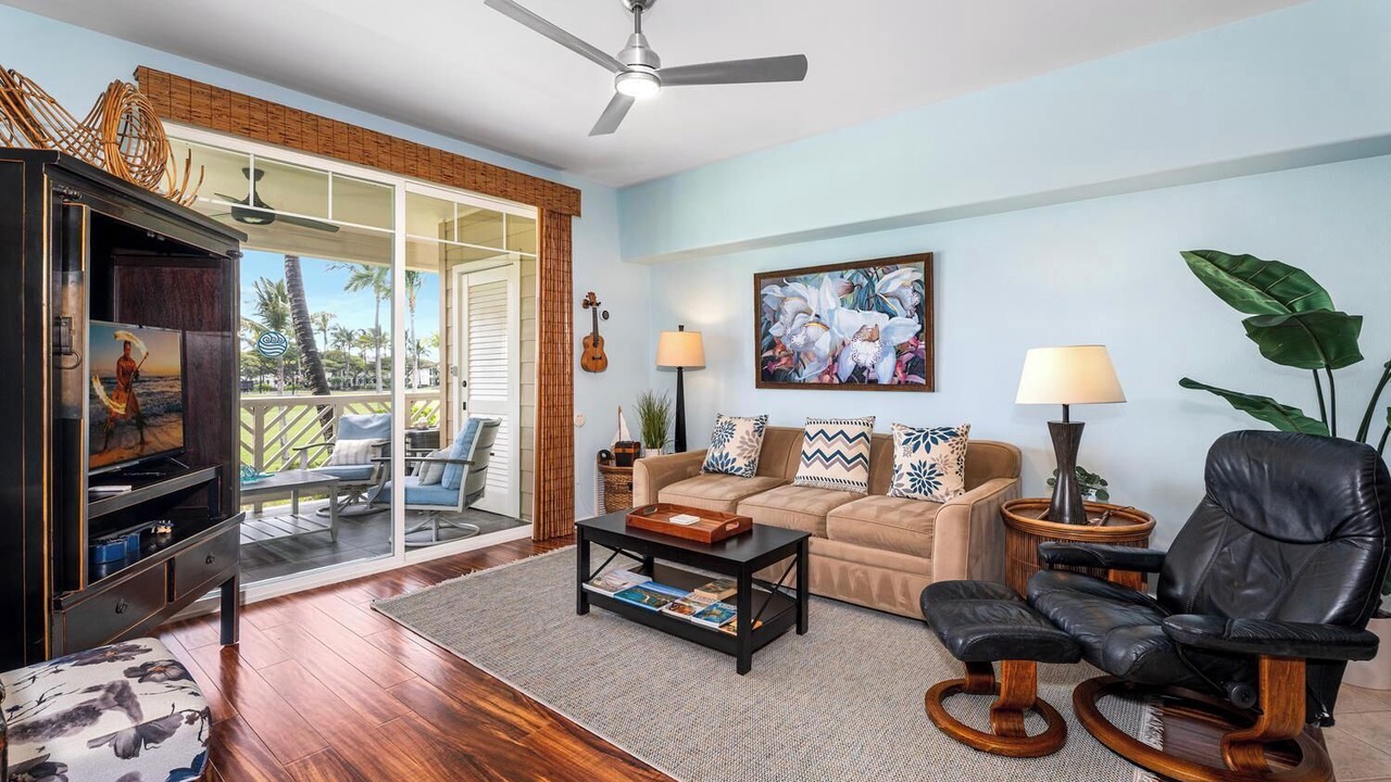 Photo of Livingroom in Waikoloa