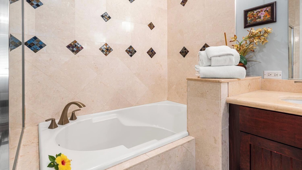 Photo of Bathroom in Waikoloa