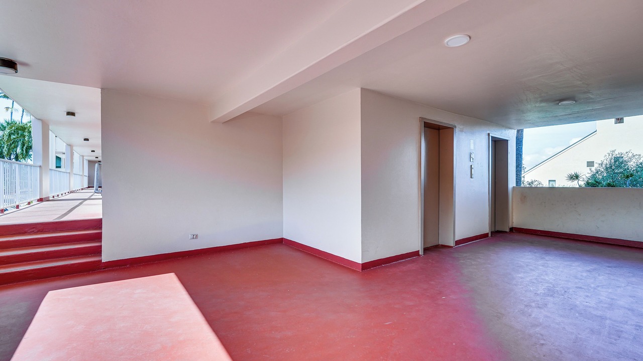 Photo of Others in Historic Kailua Village