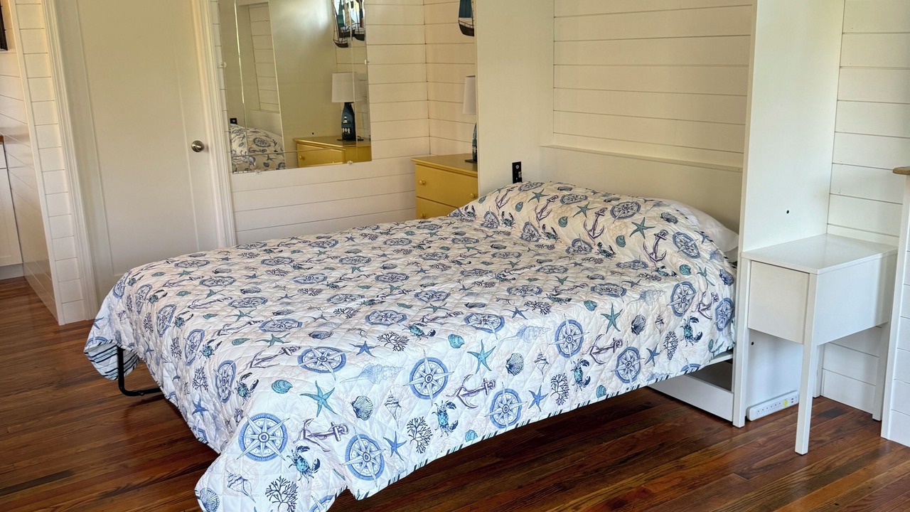 Photo of Bedroom in West Tremont
