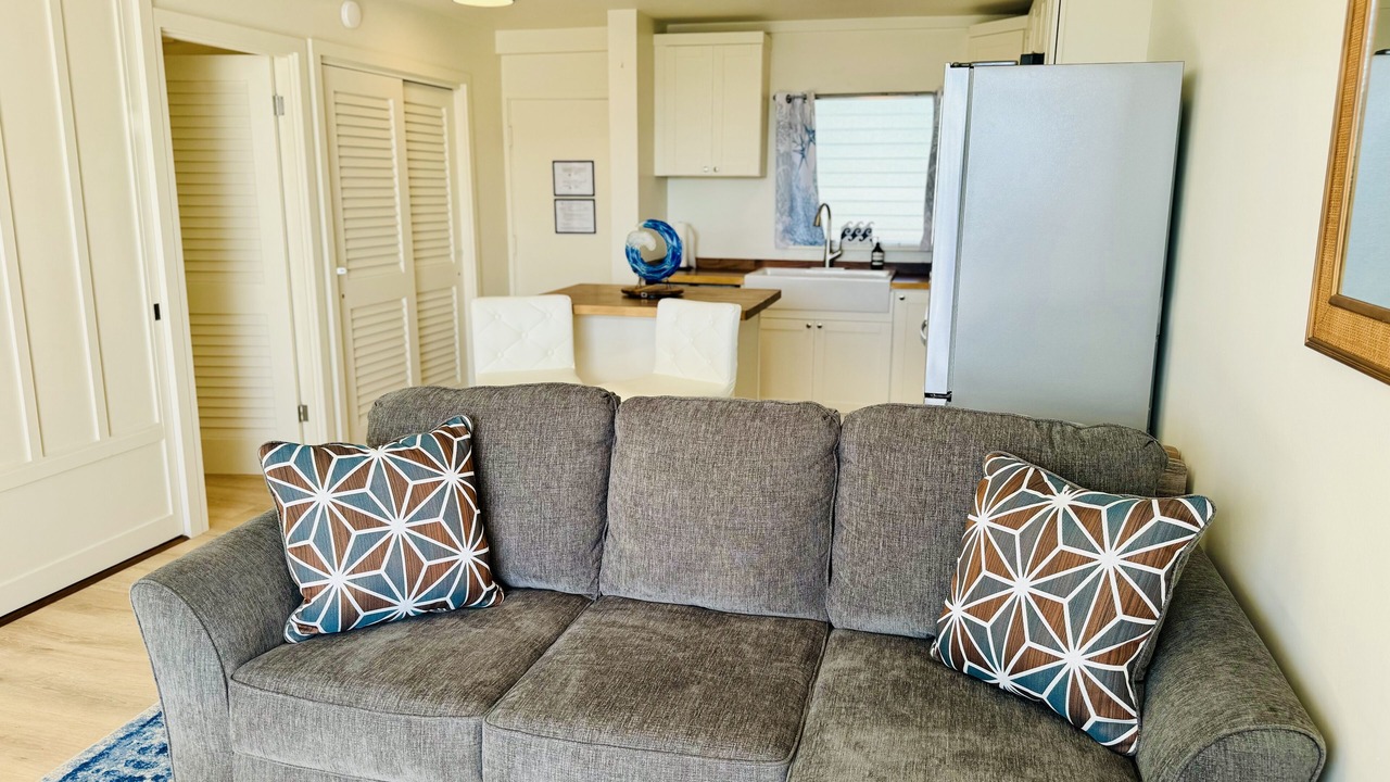Photo of Livingroom in Historic Kailua Village