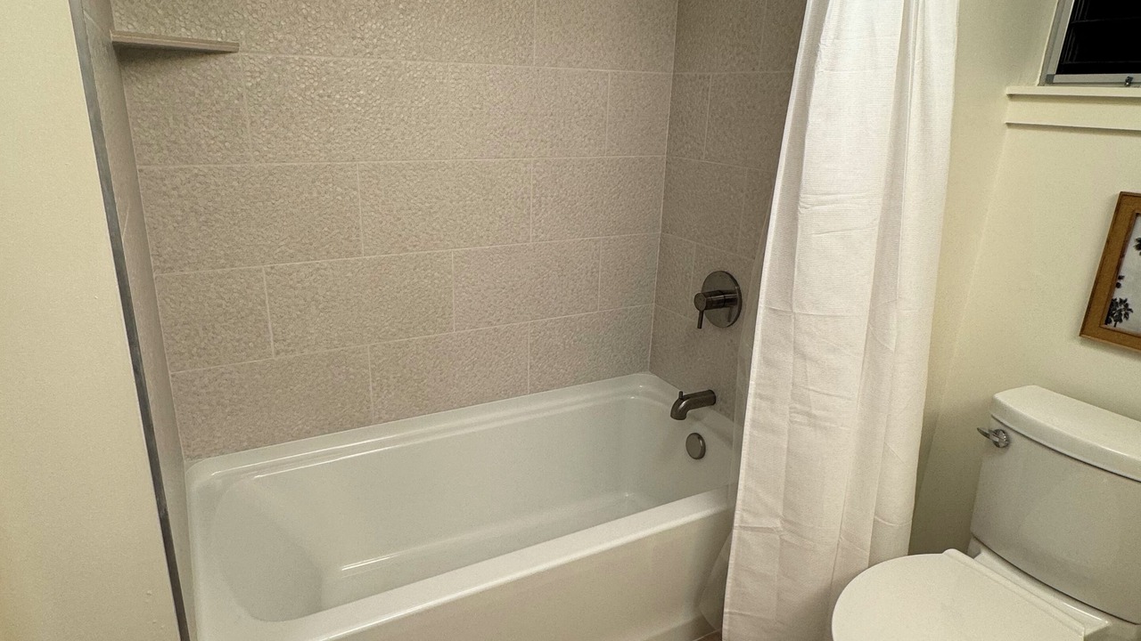 Photo of Bathroom in Historic Kailua Village