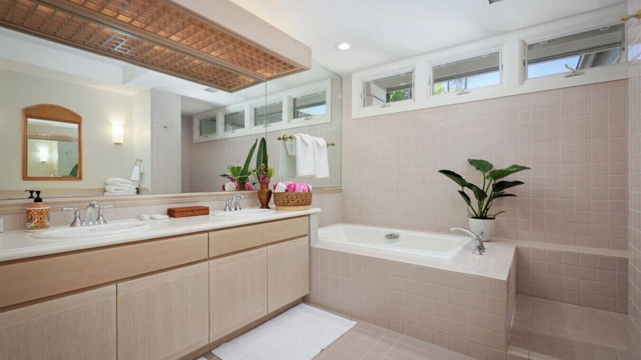 Photo of Bathroom in Kamuela